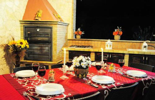 Villa Radiosa In Sicily with private fenced pool, Please read, leggete, HOST INFO for correct cost - Foto 35