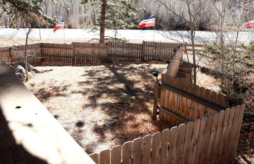 Woodland Camping Cabin for Biking near Arkansas Hills Trail in Colorado - Foto 19