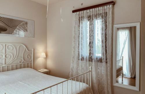 Luxury 3BR Sunrise Villa , Seaside Gyrismata - Photo 15