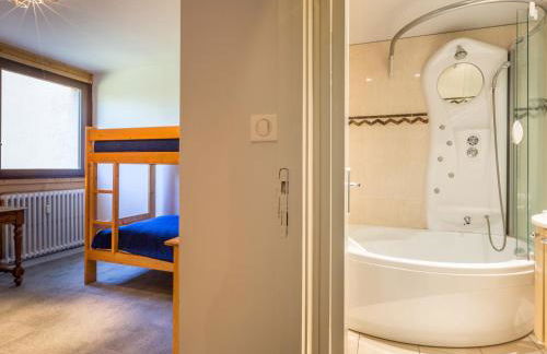 Appartement intime et confortable avec balcon sud à Val-d'Isère - FR-1-694-115 - Foto 4