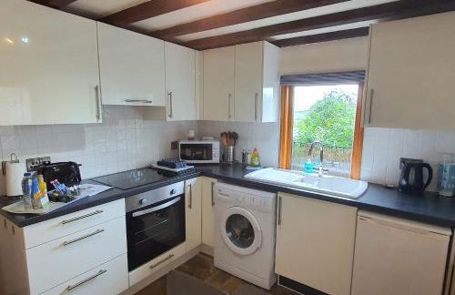 Carpenters Cottage, Elton in the Peak District - Photo 4