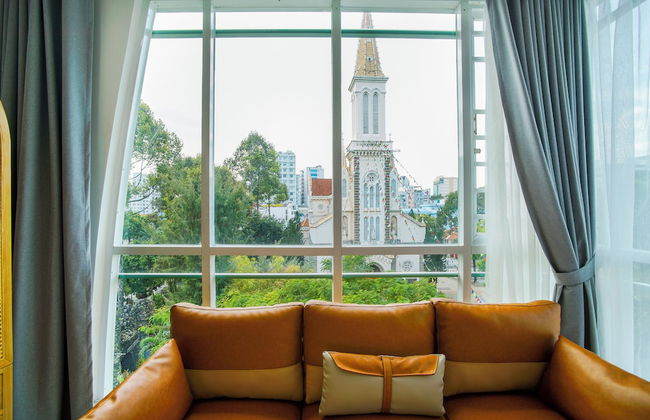 SAZI Church View Home - Free Nails/HairWash - Photo 4