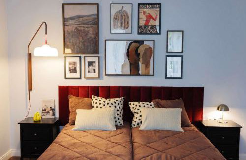 Premium 2-Level apartment on Rhine, Great Location - Foto 1