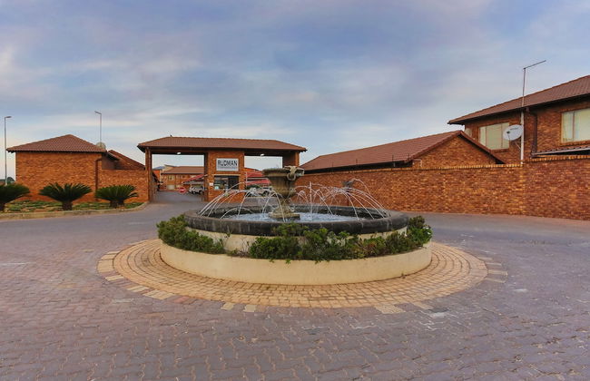 Rudman Townhouses - Photo 18