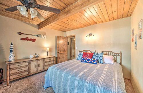 Lakeside Haven with Sandy Beach, Sleeps 12, 3 Bath - Foto 34