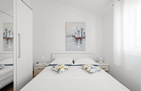 2 Bedroom Gorgeous Apartment In Vezac - Foto 13