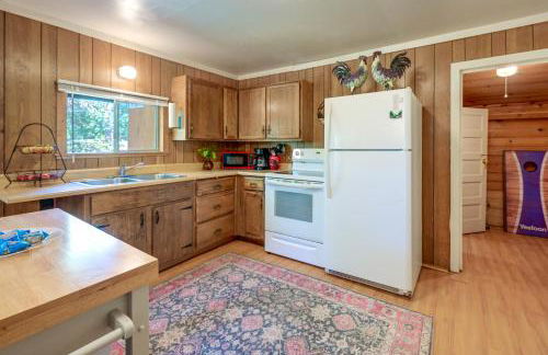 Rustic Cabin with Patio 8 Mi to Kings Canyon Park - Foto 5