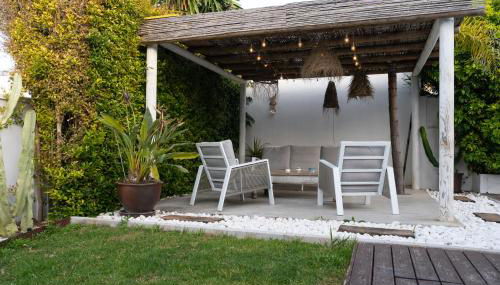 Villa Madrugada, beachside villa in Costabella - Photo 4, Garden, Garden view