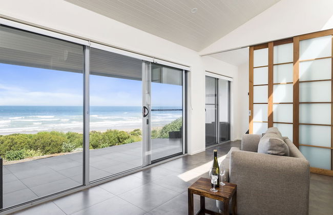 Seafarers Getaway - Photo 21