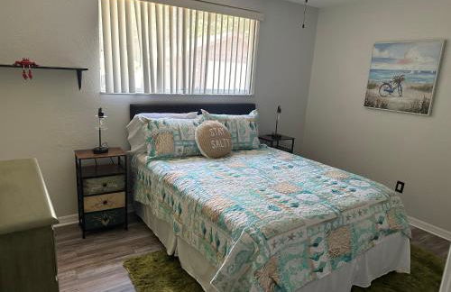 Coastal Cabana in Lakeland with King Bed - Foto 16