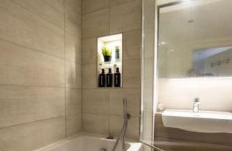 Runway Retreat, close to London Heathrow - Foto 17