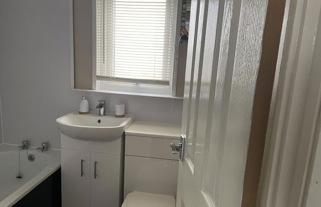 2-bed Seaside Retreat - Sleeps 4 & Parking - Foto 11