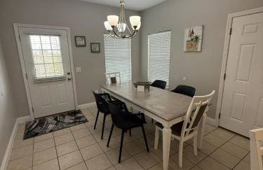 Beach Days, Nightlife Nights, East End of PCB - Foto 6