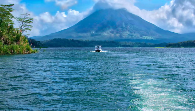 Transfer a La Fortuna + Barca sul lago Arenal