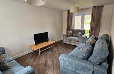 The Neal's 4 Bedroom House in Buxton Sleeps 8 - Photo 23