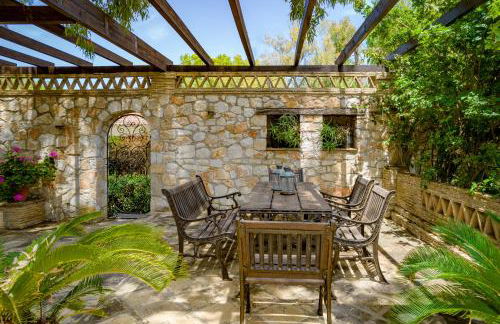 Yiolanda Pool Villa by "Elite" - Foto 7