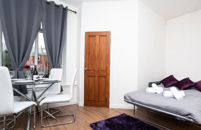 One Bedroom Apartment by Klass Living Serviced Accommodation Bellshill - Cosy Apartment with WIFI and Parking - Foto 16