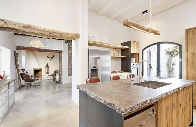 Hillside Villa With Sea-views - Photo 13