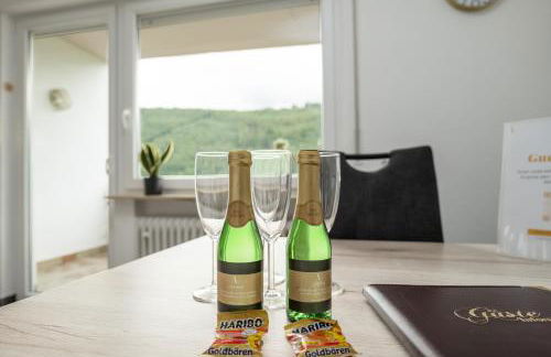 Elbling Appartement for 4 People - Billiards - 2 Bedrooms - 2 Bathrooms - Balcony with Mosel View - Parking - Wine Barrel Bar - Fully Equipped Kitchen - Netflix - WaipuTV - 3 km from Cochem - Foto 20