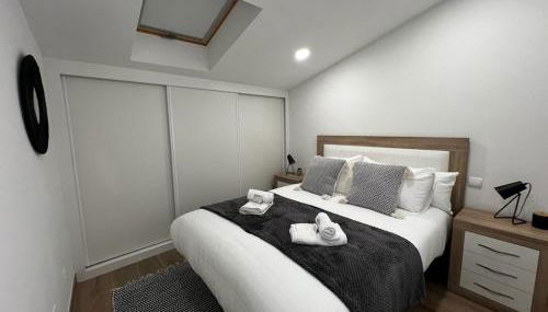 BLACK Parking a menos de 1 min a pie - Foto 3