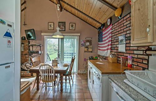 Hunter Hideaway with Yard and Deck 3 Mi to Ski Slopes - Foto 12