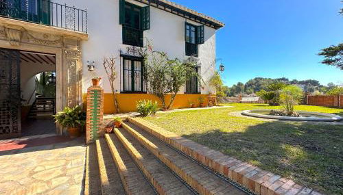 Hacienda Clavero Nine Superior Apartment - Photo 2