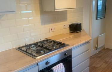 Apartment, Stylish 2 bed Riverside House, 2 Kingsize beds, Free Parking - Foto 3