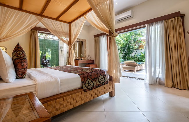 Villa Seriska Seminyak Bali - Photo 17