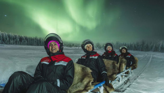 Paseo en trineo bajo la aurora boreal - Foto 5, Disfrutando de las vistas