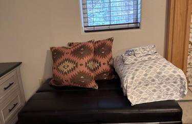 YoBee! Park Reservation Included! Heart of Yosemite - Homey Studios and Breakfast - Foto 4