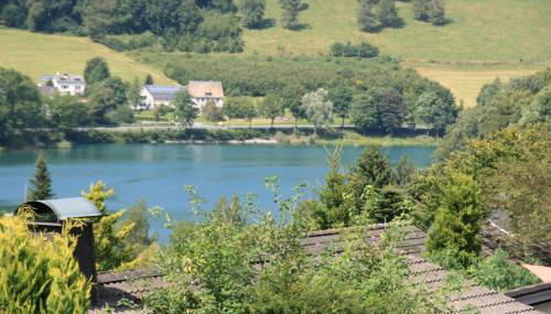 Ferienhaus Henneseeblick - Lake - View - Terrace - Hils - Wood - WIFI - Foto 2
