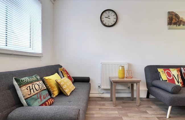 Skyvillion - Valley Way - 3bed House In Stevenage - Foto 19