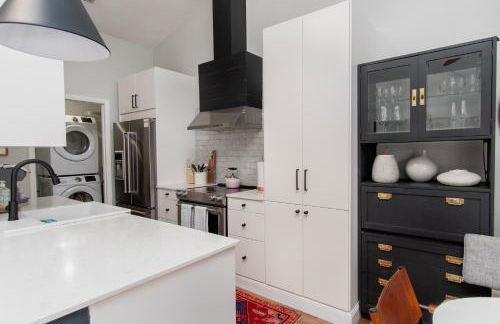 Peaceful, modern, renovated, close to everything! - Foto 12