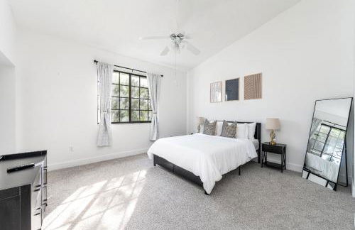 Newly Renovated Delray Beach Townhome - Photo 8
