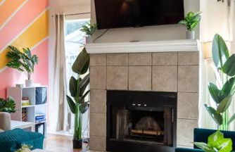 Your UF Getaway: 1 Block from Campus - 4 BD Haven - Foto 10