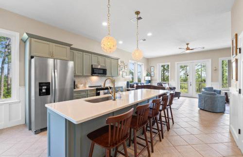Luxury Renovated Bayview Home w/ Private Pool & Resort Amenities | St. George Island - Foto 14