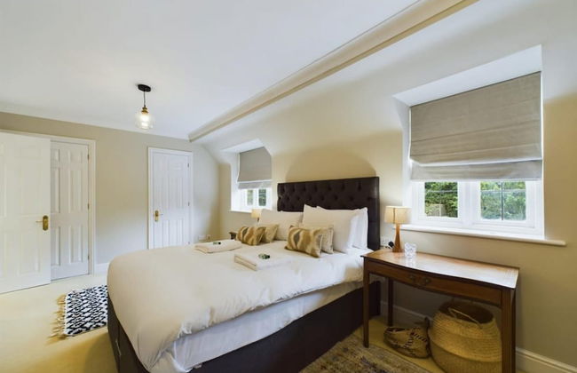 The Fosse Way Cottage - Breathtaking 5bdr Cottage With Parking Garden - Photo 21