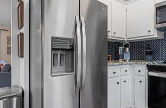 Relaxing 3-Bedroom Home Close to City Center - Foto 9