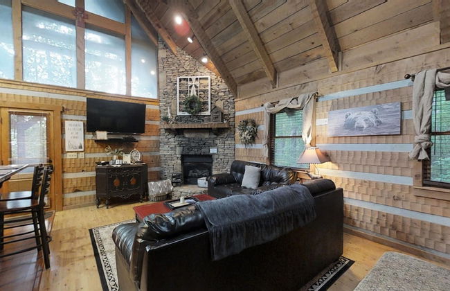 Blessed Nest 1 Bedroom Cabin by RedAwning - Foto 1