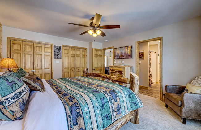 Top Notch Lodge by Avantstay Hot Tub, Game Room, Community Pool, Deck - Foto 3