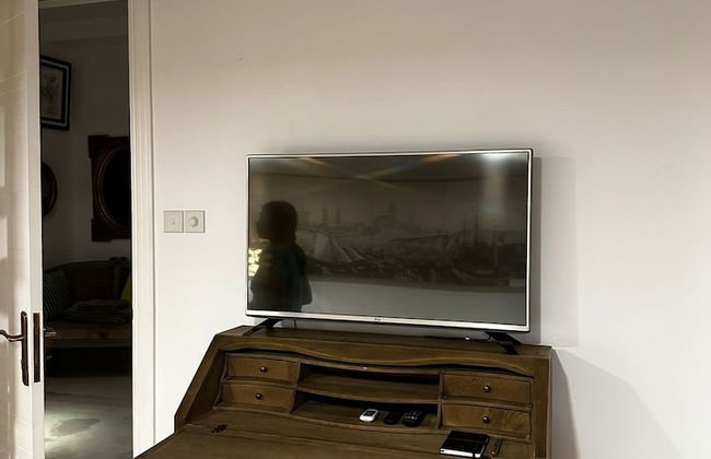 Charming and Cozy Apartment in Dubai Available now - Photo 12