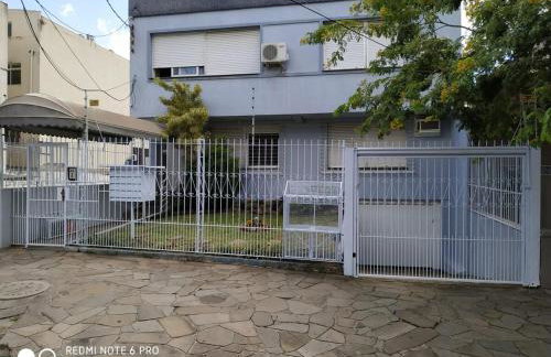 Consulado Americano, Apartamento 40 metros do Consulado EUA Porto Alegre Com garagem - Foto 1