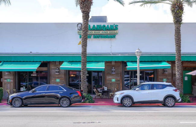 TWO Bedroom Apartment - Photo 22