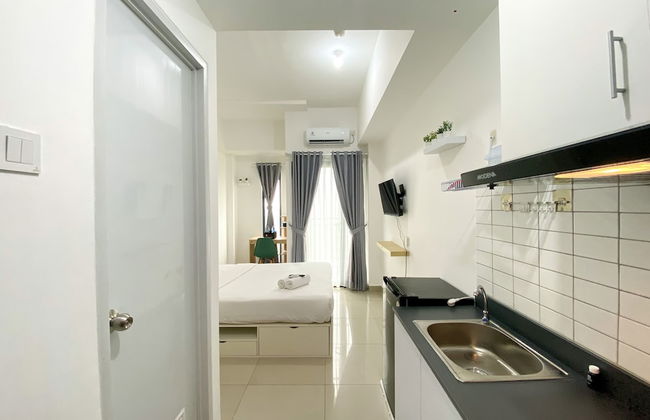 Comfy And Simply Look Studio Room Sayana Bekasi Apartment - Foto 12