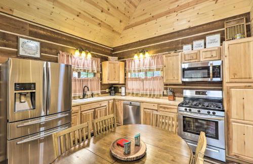 Cozy Homestead Cabin at Base of Columbia Mountain! - Foto 11