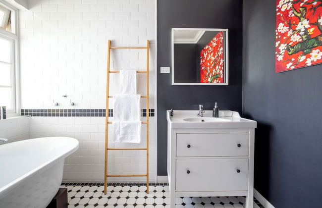 Kernow Charters Towers - Photo 29