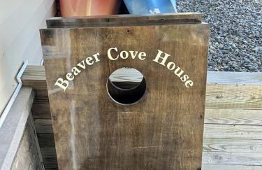 Gorgeous Cottage with Hot-tub and Games in Beaver Cove, Maine - Foto 9