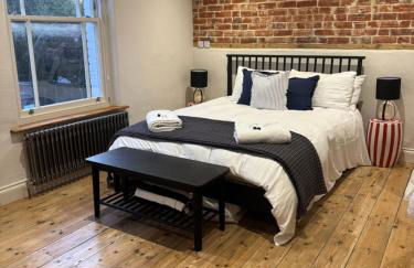 Holt GRDN House A beautiful 1 bedroom house with freestanding bathtub and log burners - Foto 1