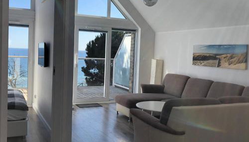 Amber Cliff - Foto 3