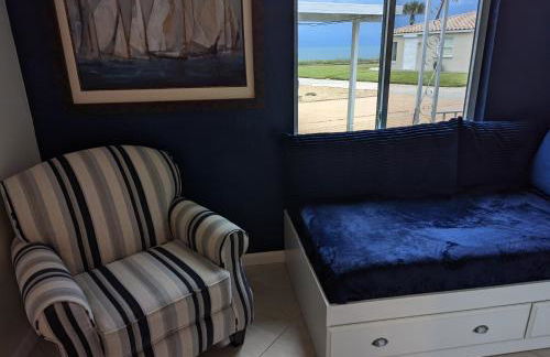 Beautiful Ormond Beachfront House! - Photo 14